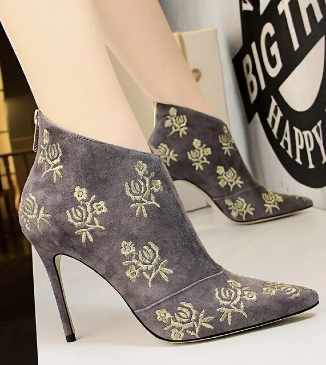 Bigtree Fashion Stivaletti con motivo ricamato Donna Stivaletti con punta a punta Solid Flock Party Stivali con tacco alto da do