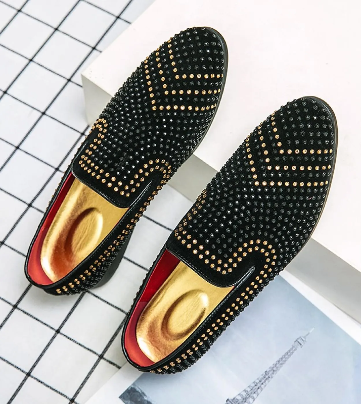 Black Spikes 2022 New Brand Mens Mocassini Scarpe di lusso Denim e paillettes in metallo Scarpe da uomo casual di alta qualità P