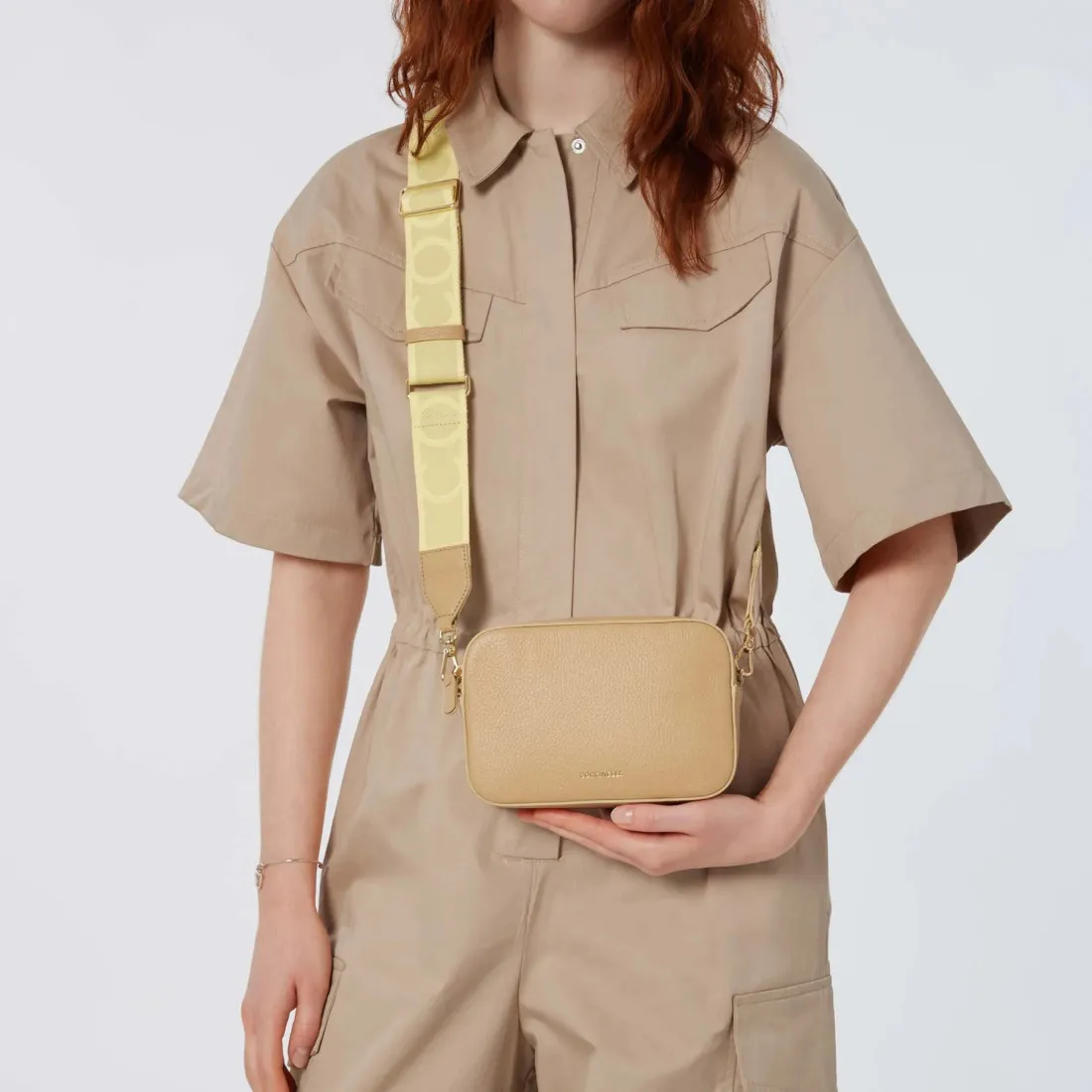 Borsa a tracolla camera bag Coccinelle Tebe a tracolla in pelle fresh beige