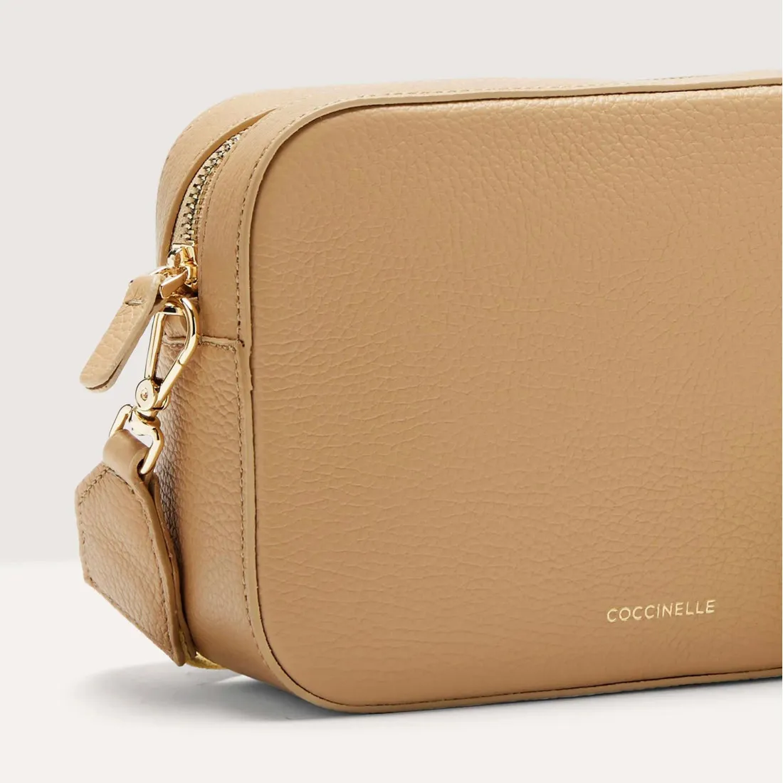 Borsa a tracolla camera bag Coccinelle Tebe a tracolla in pelle fresh beige