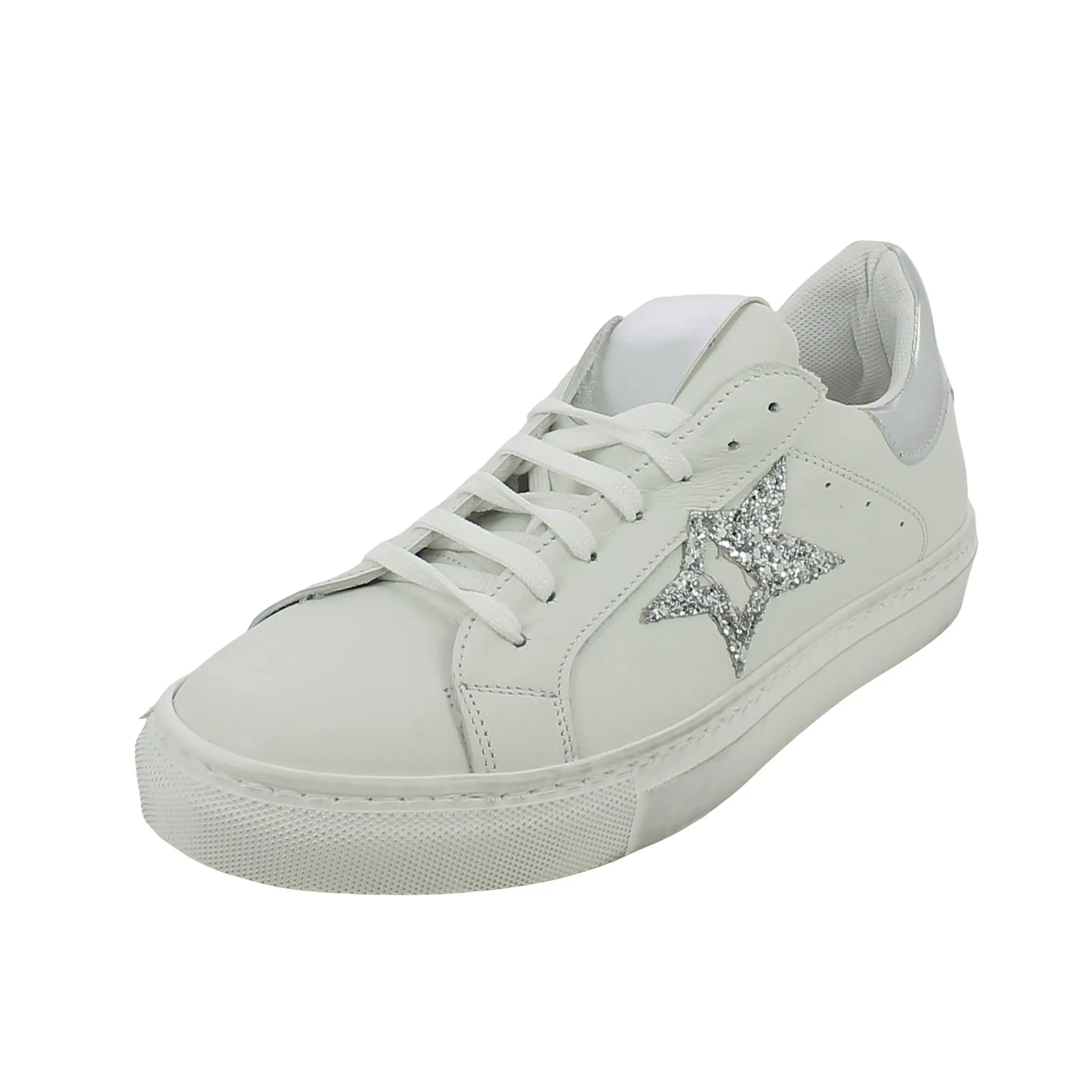 BRAND  Sneaker in pelle banca con stella argento 