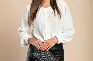 Camicia elegante con scollo rotondo, bianca