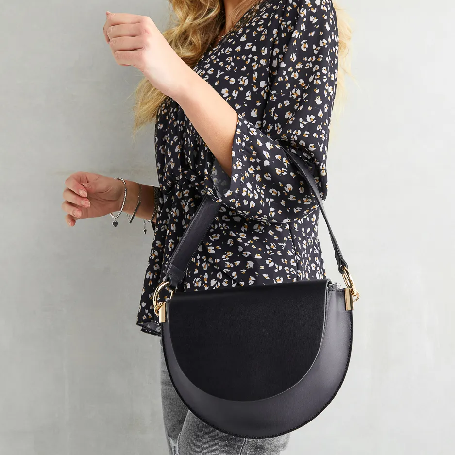 Crossbody in Pelle Nera