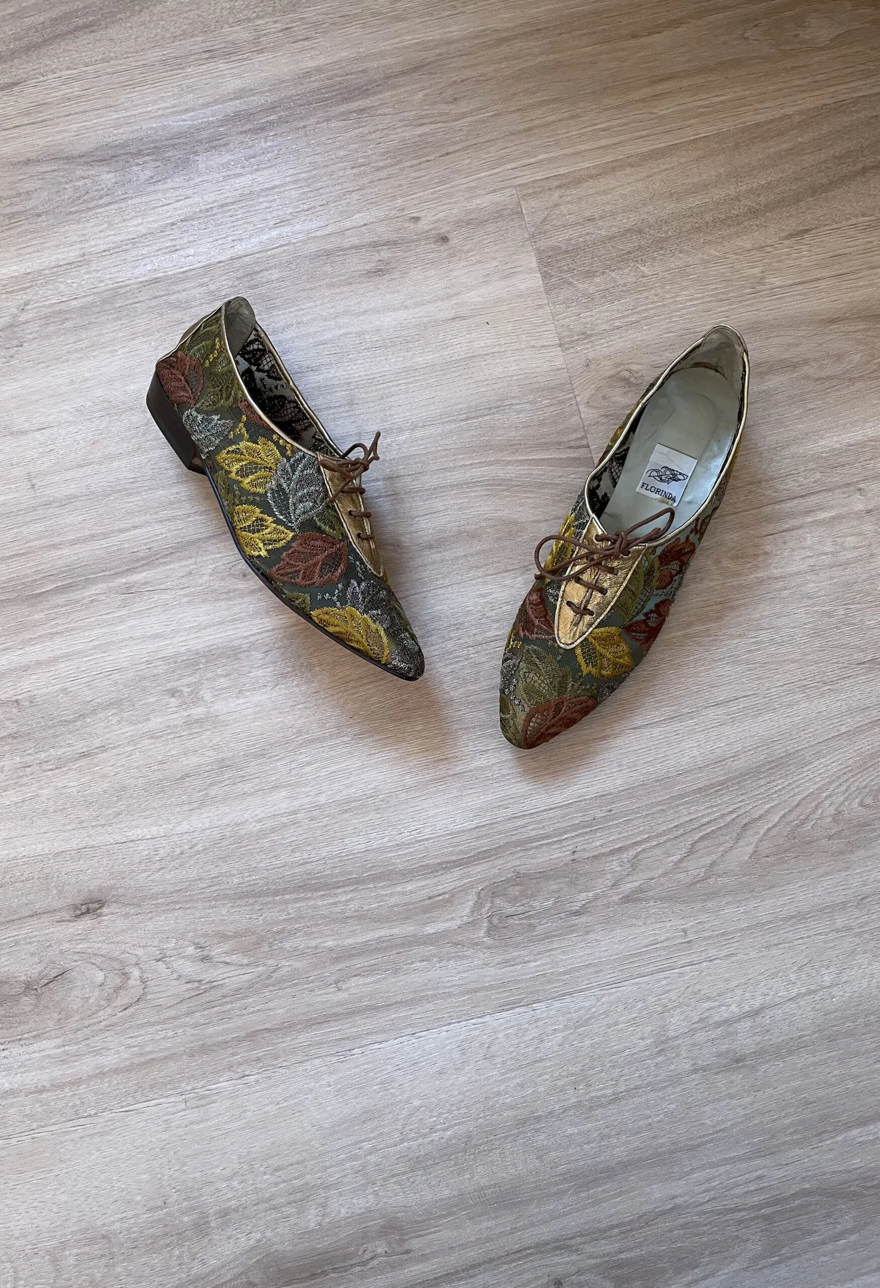 Derby in rete con ricamo foglie vintage anni ’80