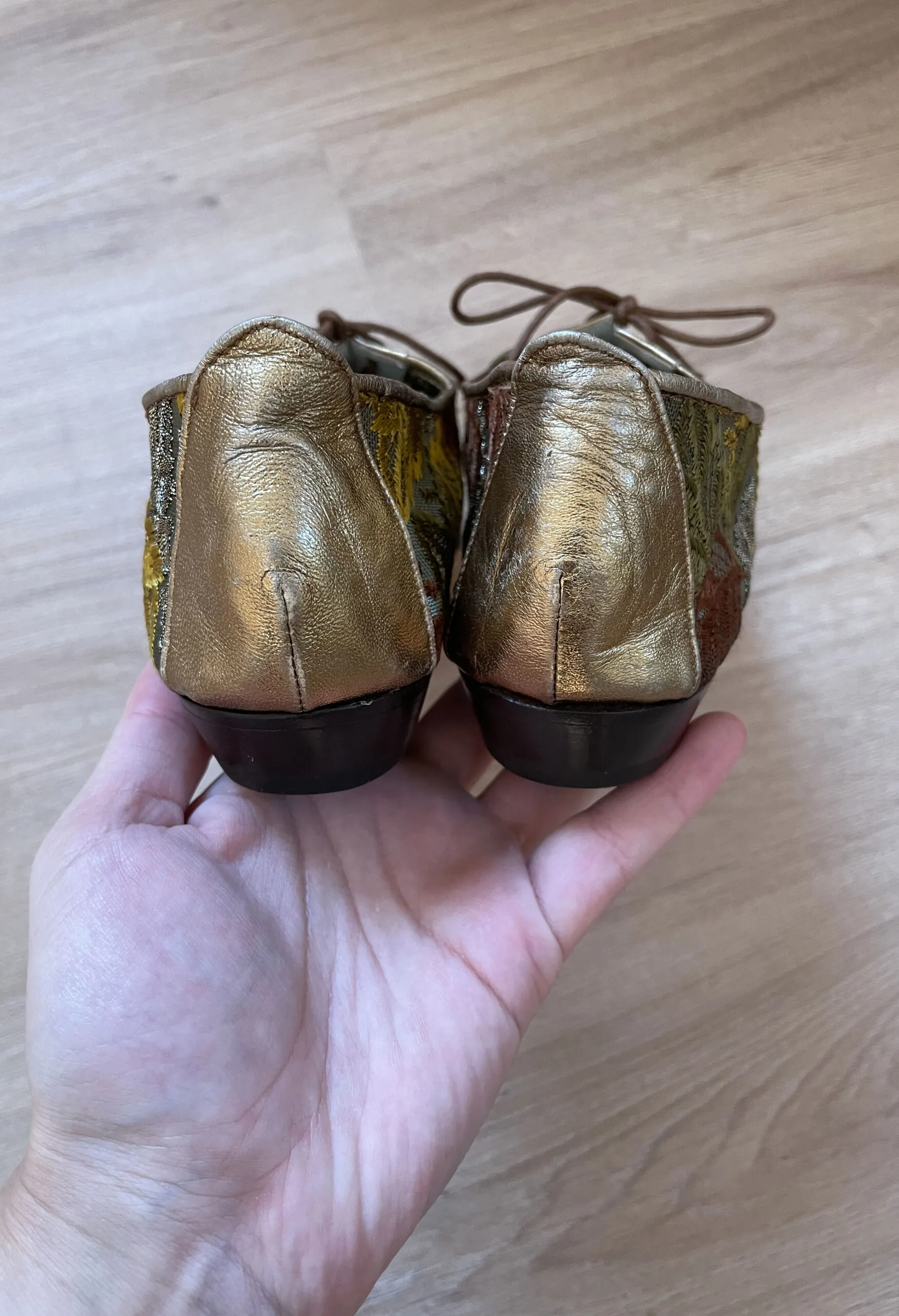 Derby in rete con ricamo foglie vintage anni ’80