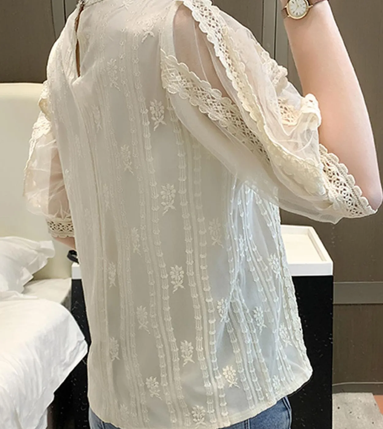 Elegante camicia dolce da donna alluncinetto Camicetta elegante da donna in pizzo Elegante manica corta Colletto a collo alto D