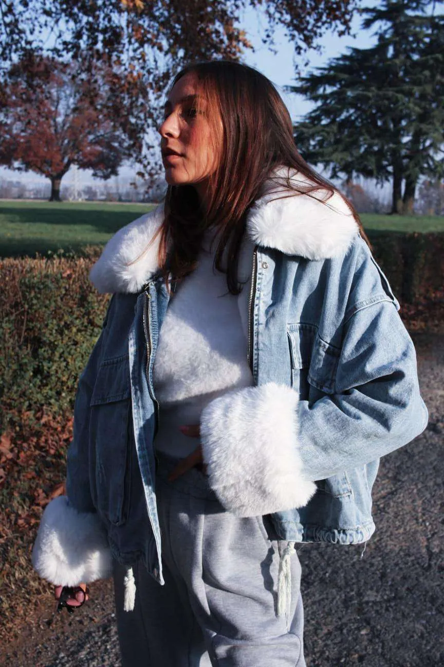 Giacca di Jeans con cerniera e finto pelo all'interno removibile