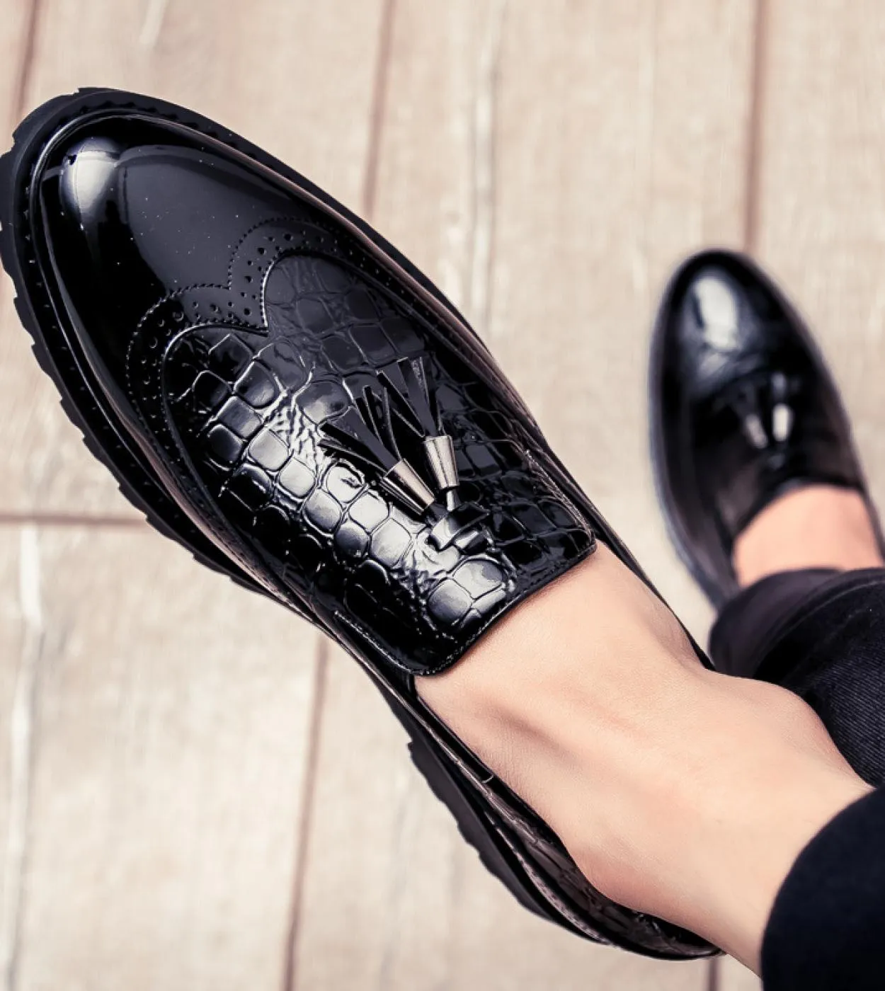 Gli uomini di moda di grandi dimensioni vestono le scarpe da sposa per feste nere Scarpe a punta Scarpe da guida Mocassini Scarp