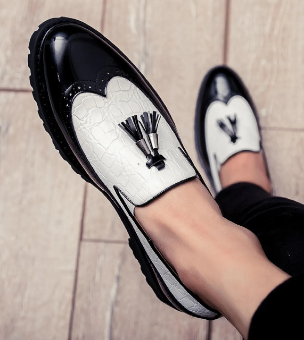 Gli uomini di moda di grandi dimensioni vestono le scarpe da sposa per feste nere Scarpe a punta Scarpe da guida Mocassini Scarp