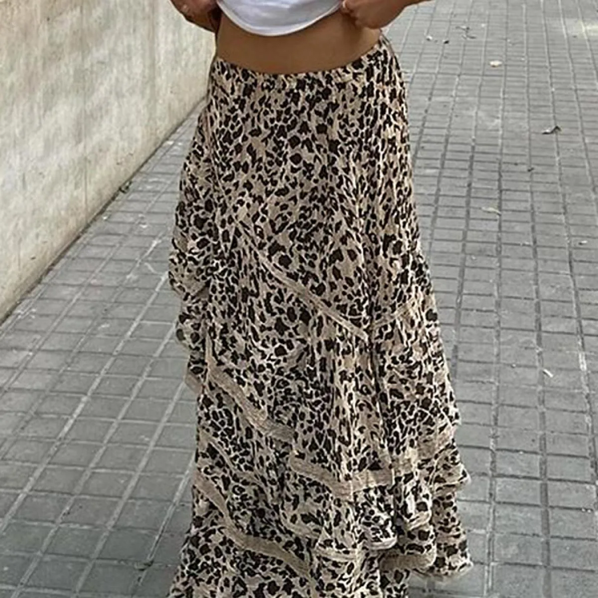 Gonna lunga stampata leopardata Patchwork femminile con volant Moda estate 2024 Fasciatura a vita alta Party Look da donna lungo