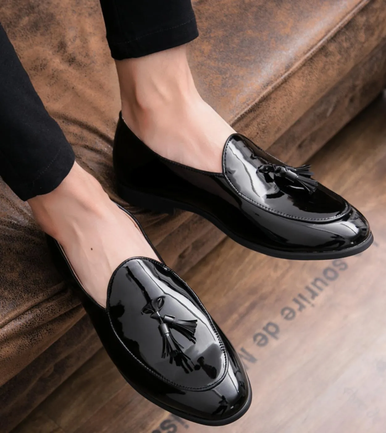 Mocasines Mirror Face Scarpe da uomo Scarpe da guida da uomo daffari Mocassini con nappe fatti a mano Chaussure Party Flats Sca