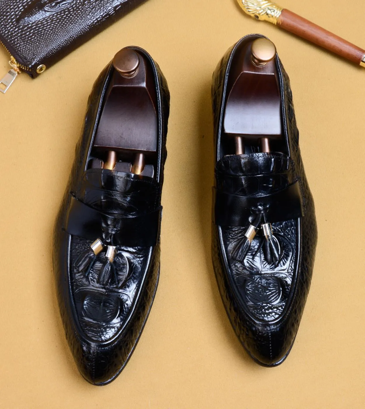 Mocassini da lavoro classici da uomo con motivo a coccodrillo Marchio di lusso Scarpe formali da lavoro fatte a mano di qualità