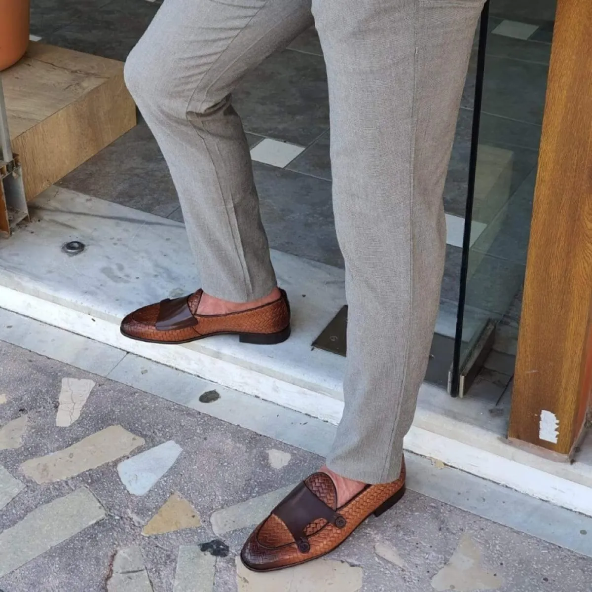 Mocassini da uomo marroni con doppia fibbia Scarpe da monaco slip on punta tonda Primavera Autunno fatte a mano Scarpe formali d
