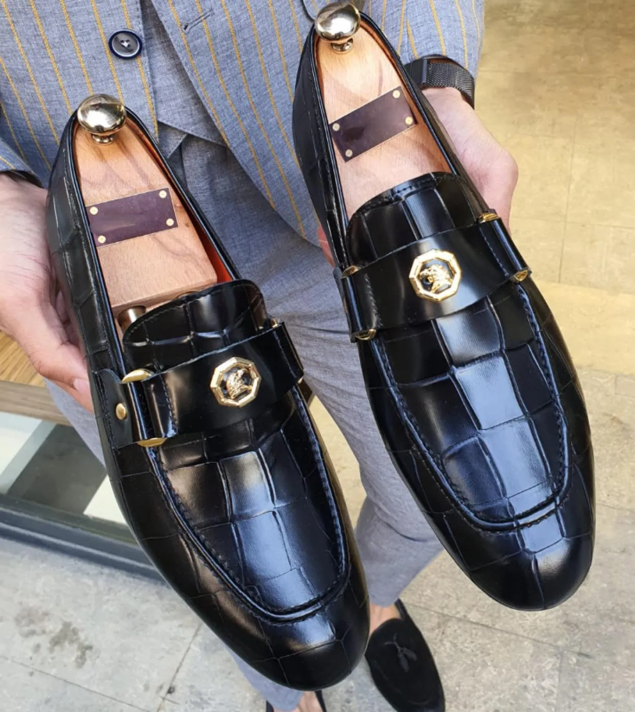Mocassini Scarpe da uomo Pu Tinta unita Moda classica All Match Business Casual Testa tonda Motivo a pietra Slip on Scarpe elega