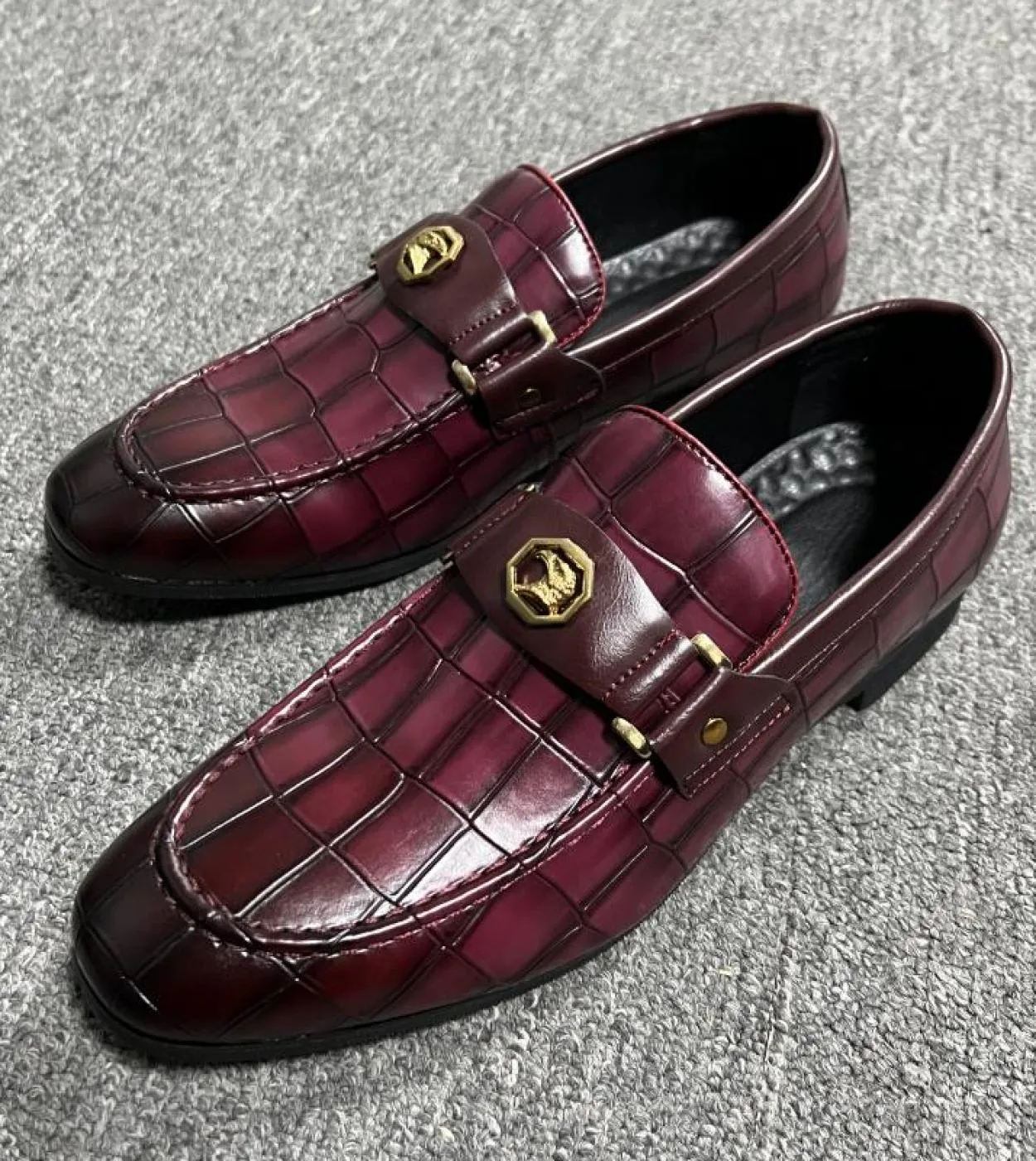 Mocassini Scarpe da uomo Pu Tinta unita Moda classica All Match Business Casual Testa tonda Motivo a pietra Slip on Scarpe elega