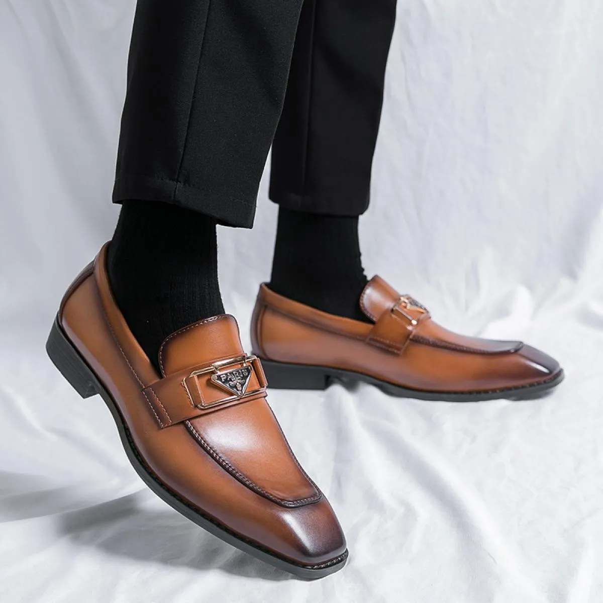 Nuovi mocassini marroni da uomo Scarpe formali da uomo con punta quadrata nera Scarpe da uomo fatte a mano da lavoro Taglia 3846
