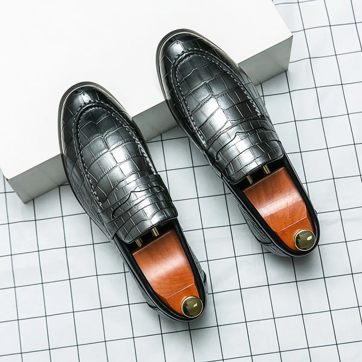 Nuovi mocassini marroni scarpe da uomo modello pietra slip on scarpe da uomo d'affari nere formali taglia 38 48 scarpe da uomo d