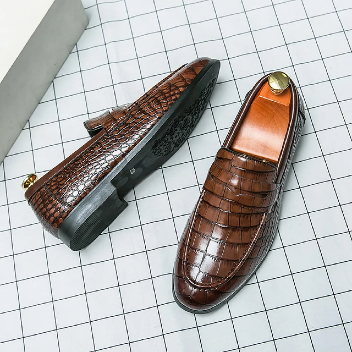 Nuovi mocassini marroni scarpe da uomo modello pietra slip on scarpe da uomo d'affari nere formali taglia 38 48 scarpe da uomo d