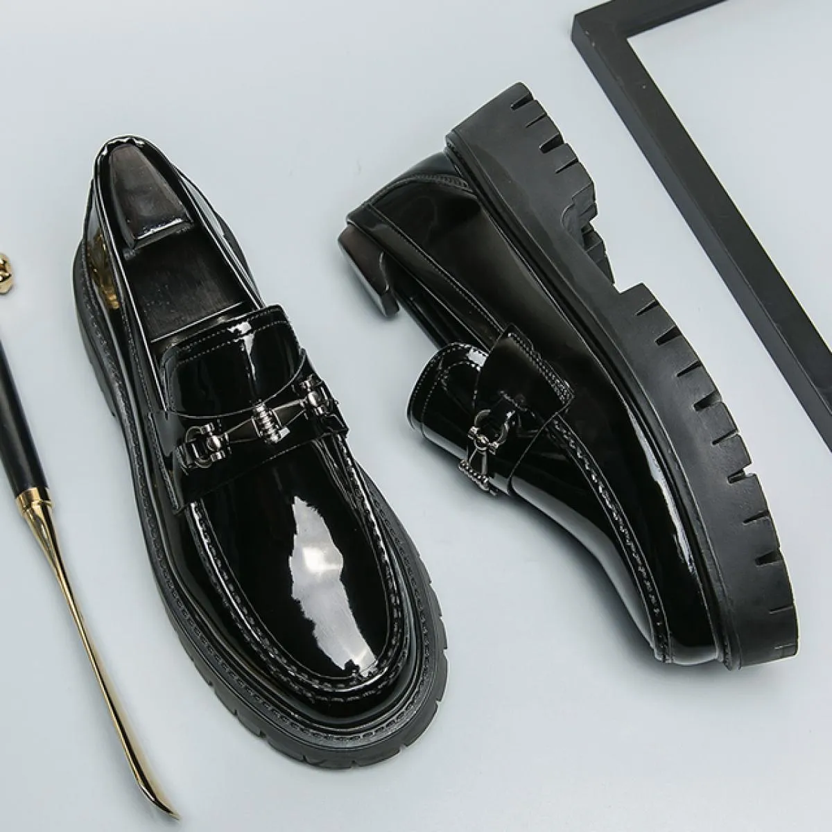 Nuovi mocassini neri da uomo in pelle verniciata punta tonda slip on scarpe da uomo formali da sposa taglia business 38 45