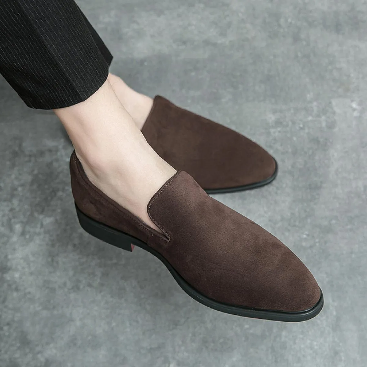 Nuovi mocassini neri da uomo suola rossa punta tonda marrone giallo scarpe formali da uomo affari fatti a mano taglia 38 46 sped
