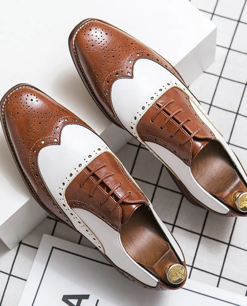 Nuovo design di lusso da uomo a punta nero con abito patchwork bianco Scarpe oxford Mocassini da sposa Prom Sapato Social Mas