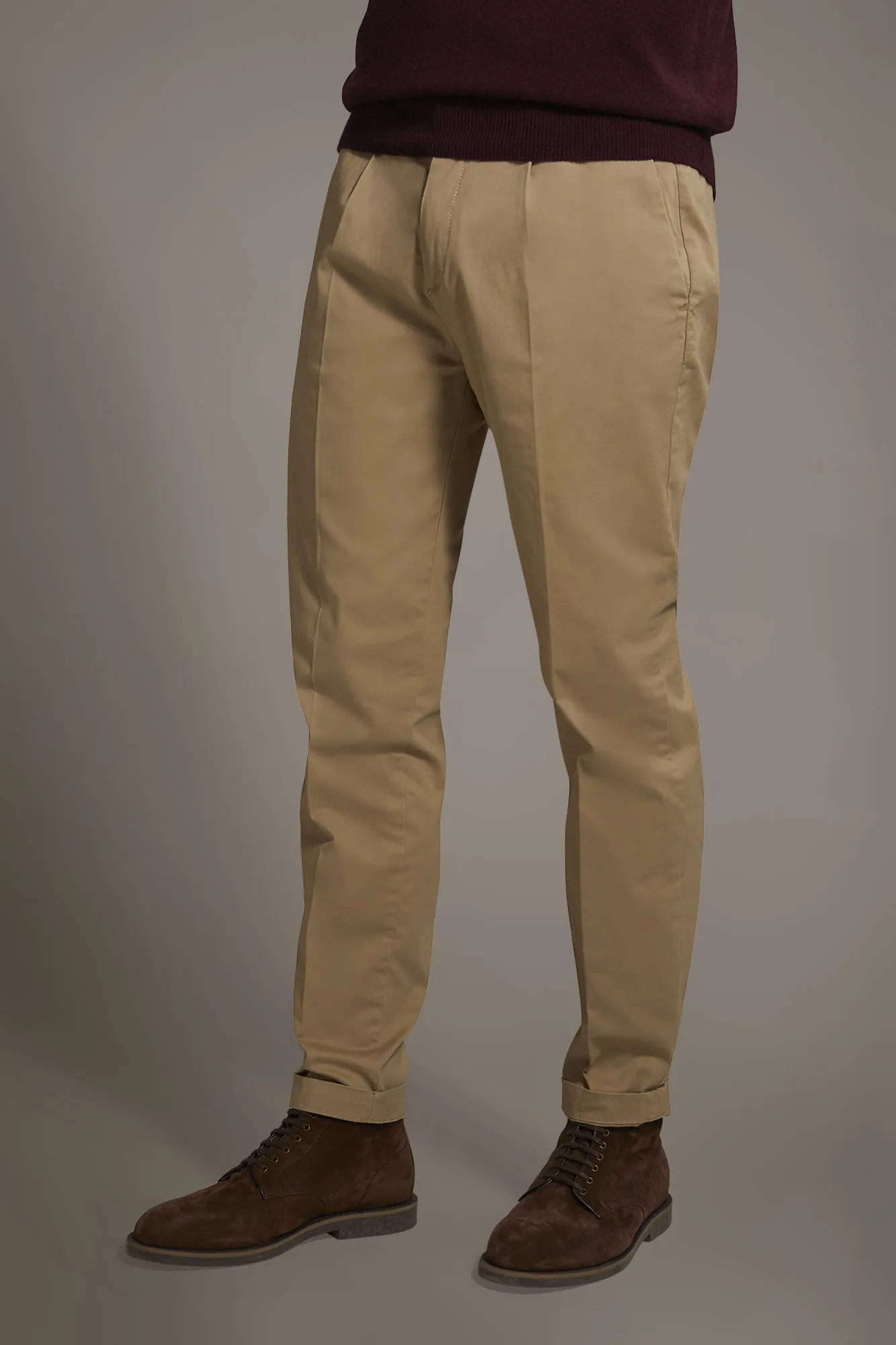 Pantalone chino uomo con pinces singola