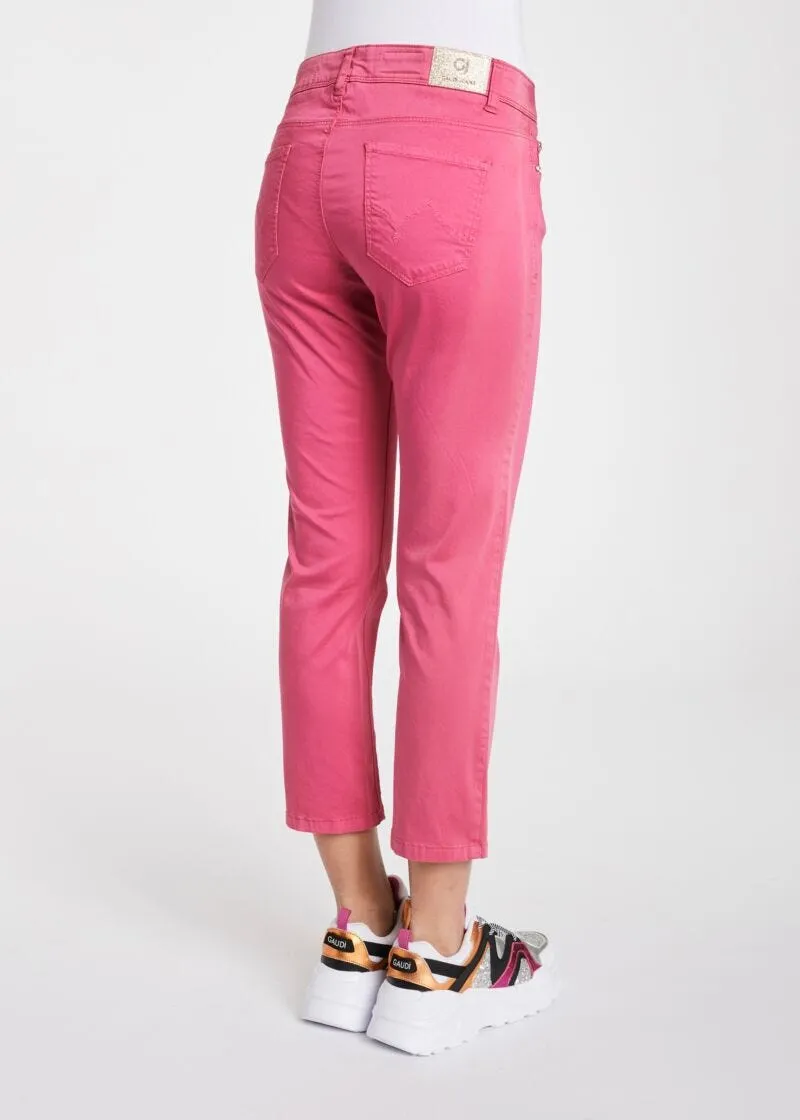 Pantaloni cropped