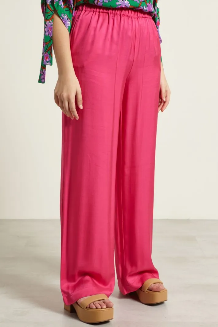 Pantaloni fluidi in twill