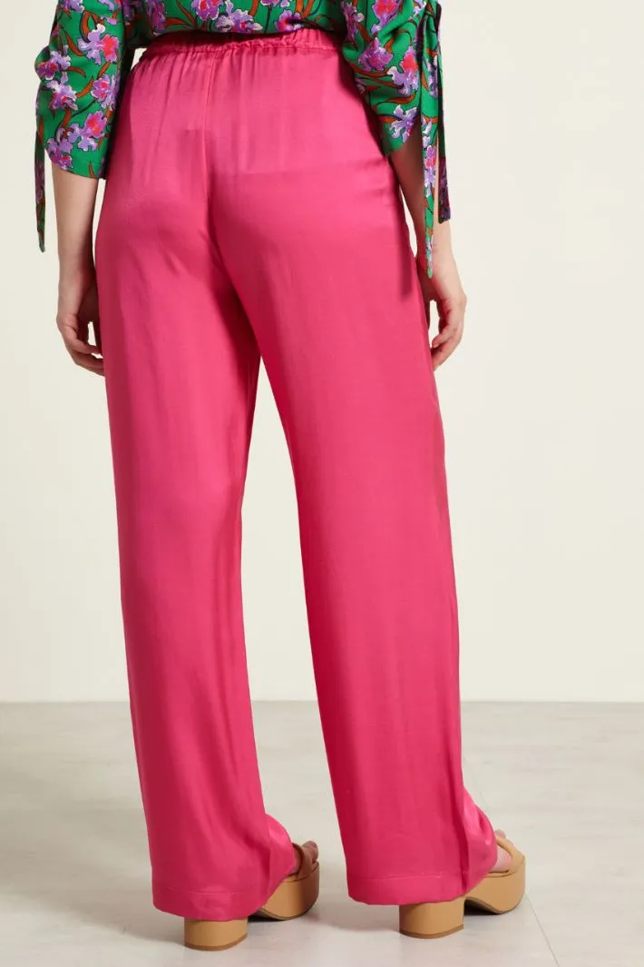 Pantaloni fluidi in twill