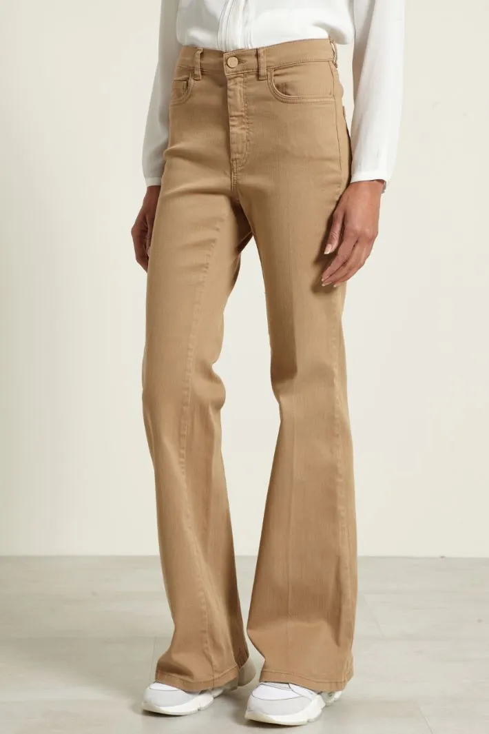 Pantaloni svasati in cotone