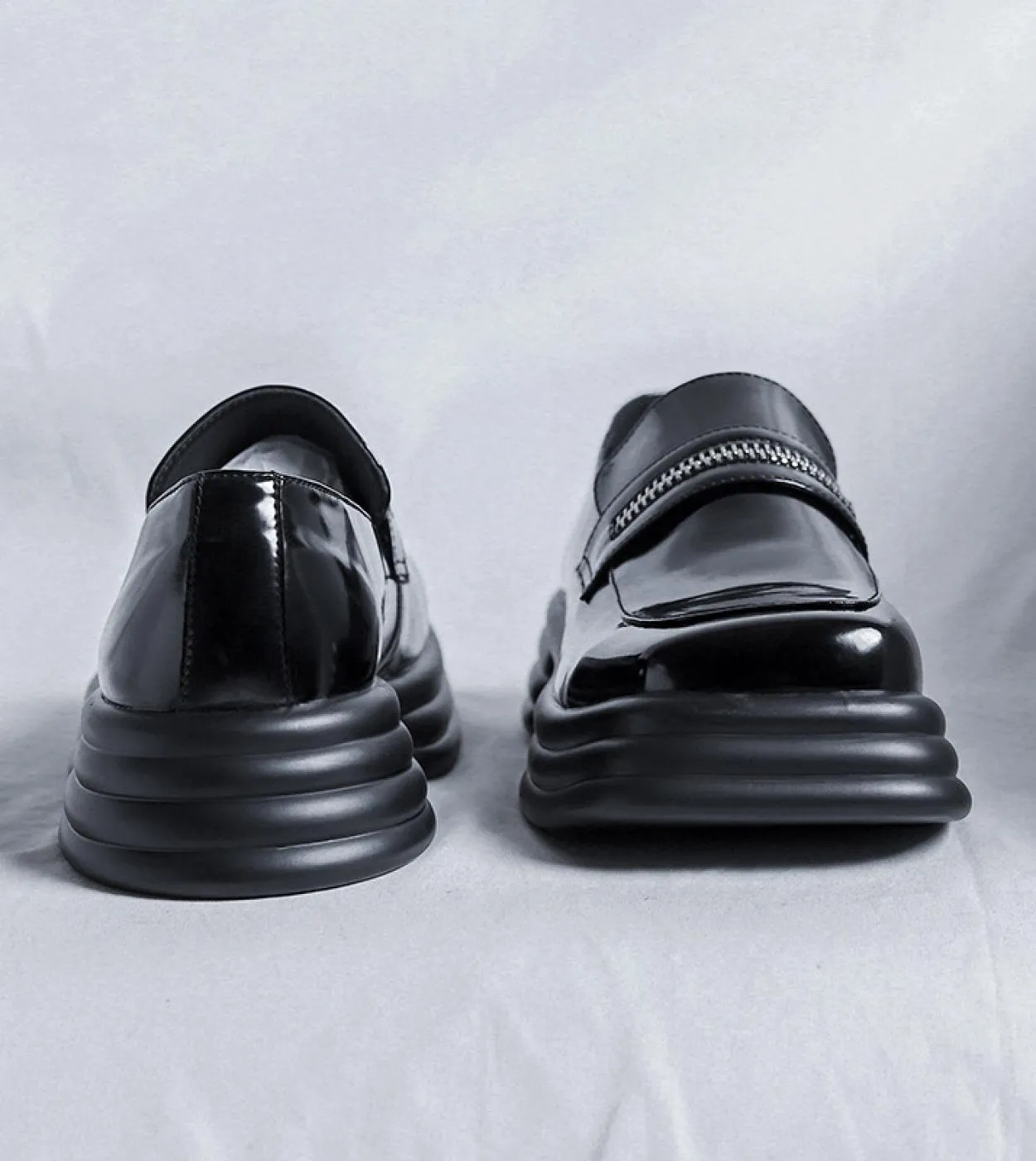 Scarpe da sera eleganti da uomo retrò Scarpe da ginnastica firmate da uomo con punta quadrata Mocassini da uomo con suola spessa