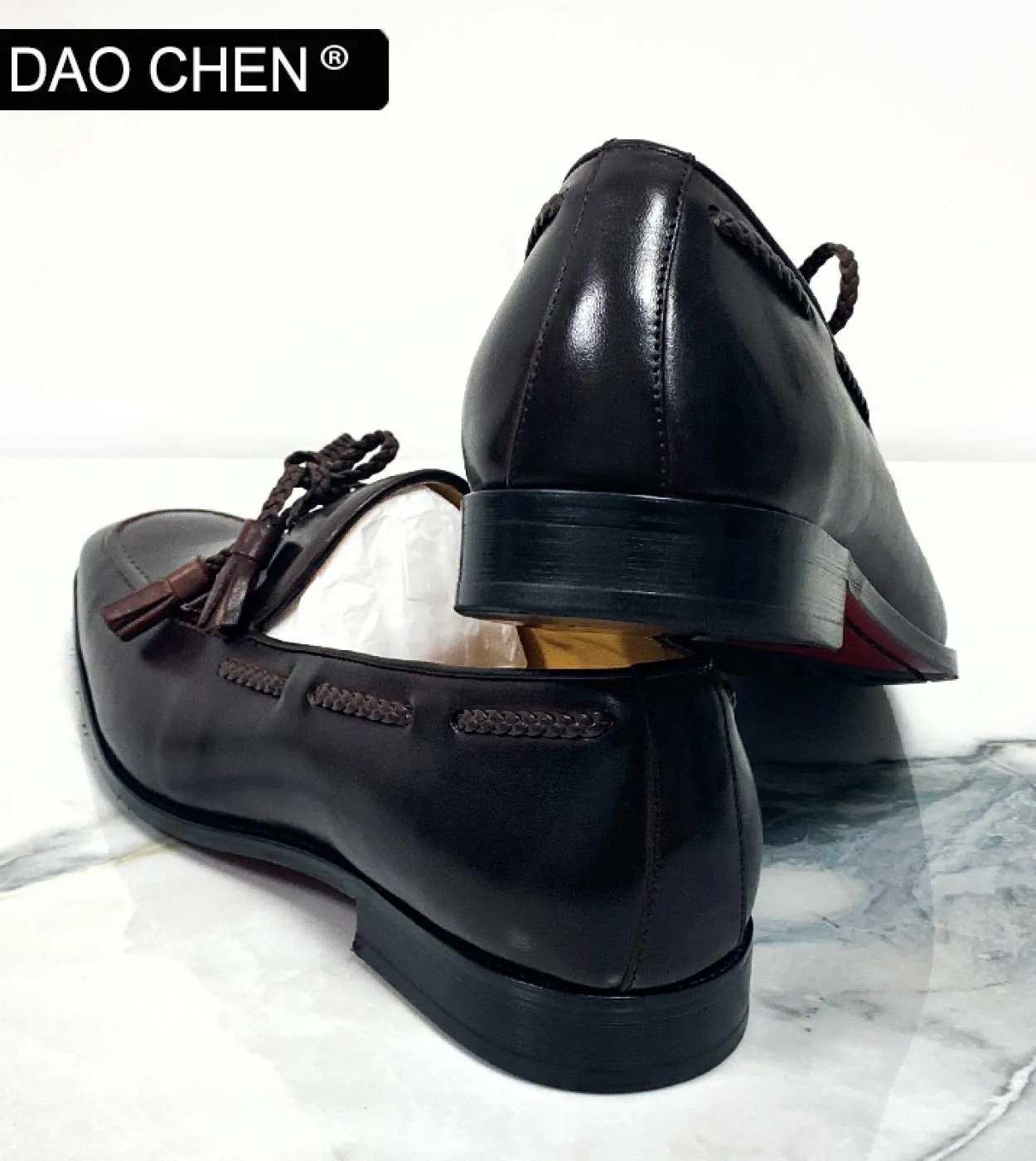 Scarpe da uomo in pelle di marca di lusso Mocassini con nappine marroni nere Slip On Classic Scarpe eleganti da uomo Scarpe casu