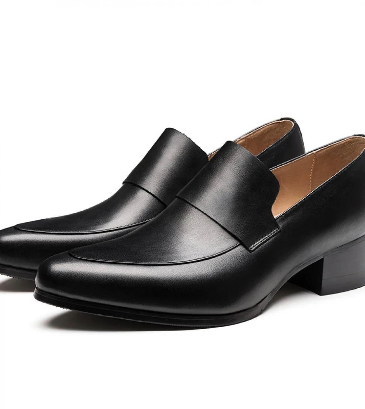 Scarpe eleganti da uomo con tacchi di lusso in vera pelle di mucca 2022 nuovo stile qualità moda slip on mocassini neri solidi