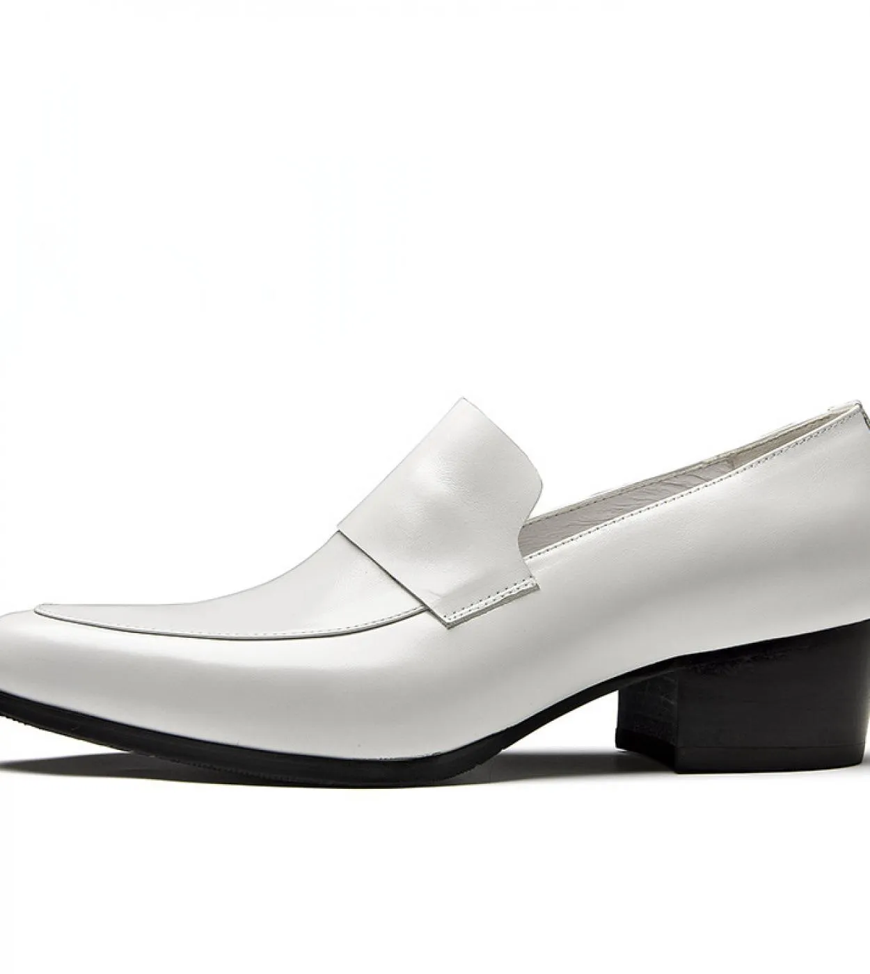 Scarpe eleganti da uomo con tacchi di lusso in vera pelle di mucca 2022 nuovo stile qualità moda slip on mocassini neri solidi