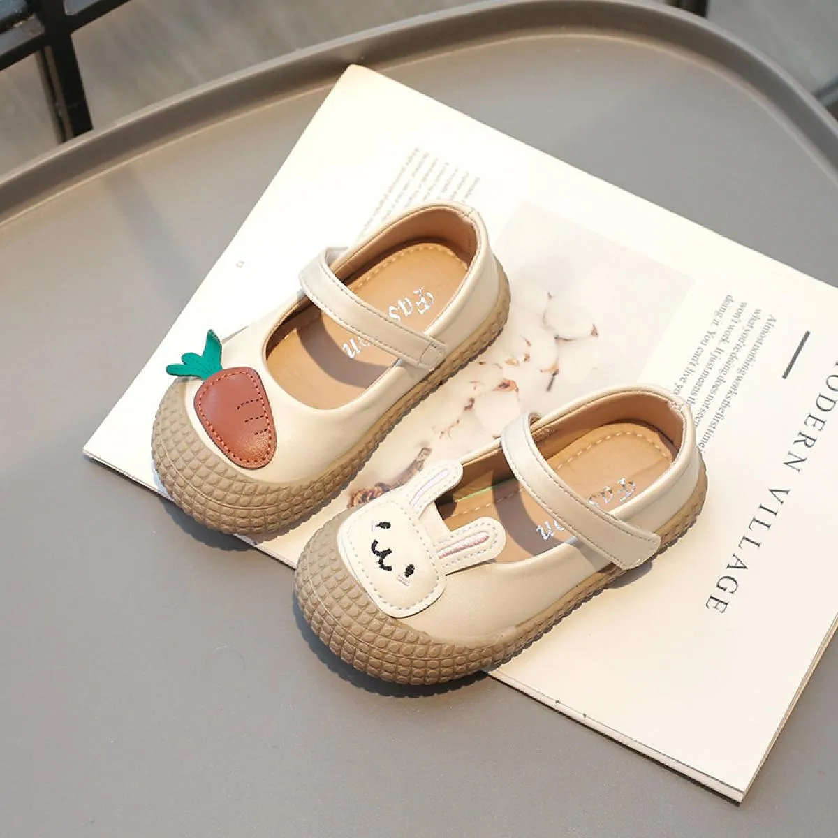 Scarpe per ragazze Baby Mary Janes Cartoon Bunny Piccoli bambini Scarpe in pelle primaverili Divertenti scarpe comode per bambin