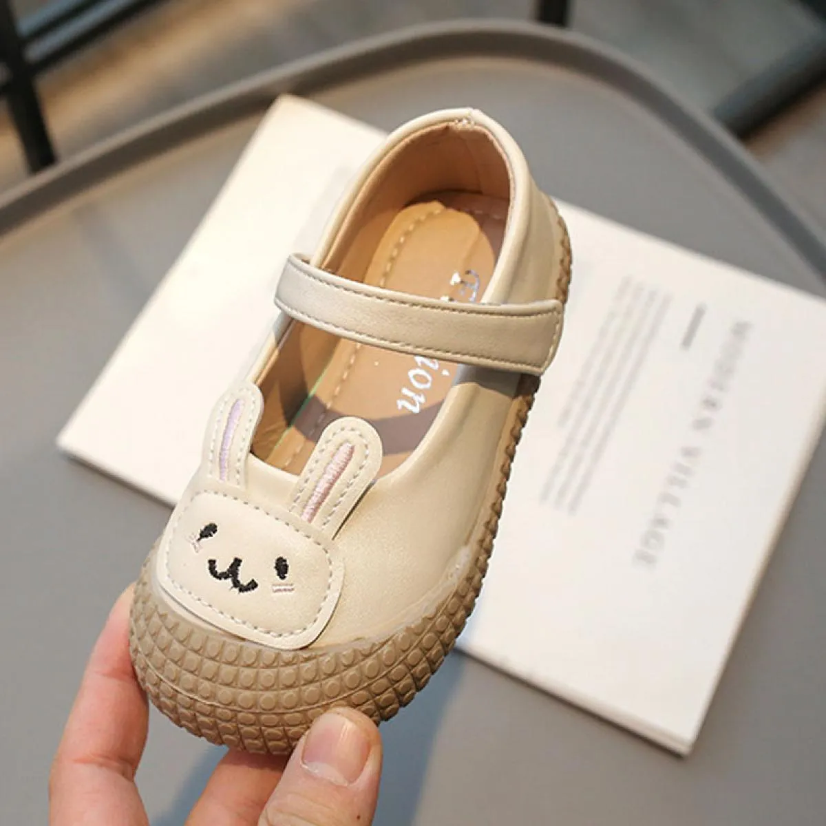 Scarpe per ragazze Baby Mary Janes Cartoon Bunny Piccoli bambini Scarpe in pelle primaverili Divertenti scarpe comode per bambin