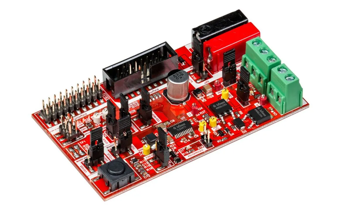 Scheda di valutazione per AVAMBRACCIO UIO LITE LDO SBC Board TLE9461-3ES