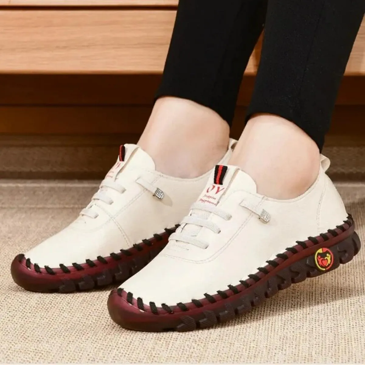 Sneakers Scarpe da donna Mocassini in pelle Scarpe da donna Comode scarpe slip-on Filo per cucire a mano Scarpe da mamma Zapatil