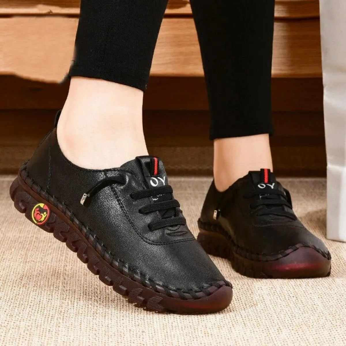 Sneakers Scarpe da donna Mocassini in pelle Scarpe da donna Comode scarpe slip-on Filo per cucire a mano Scarpe da mamma Zapatil