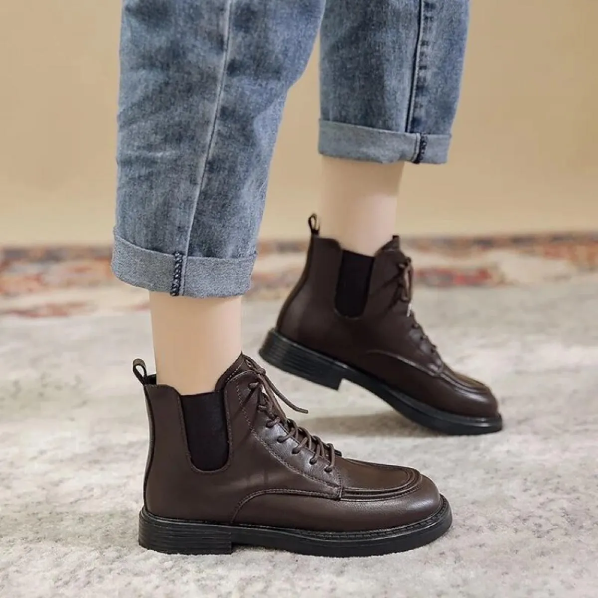 Stivaletti da donna 2022 nuova moda autunno inverno stivaletti da donna in pelle Pu stile britannico scarpe con plateau scarpe s