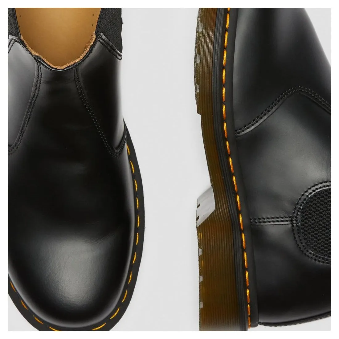Stivaletto chelsea Dr. Martens 2976 neri in pelle