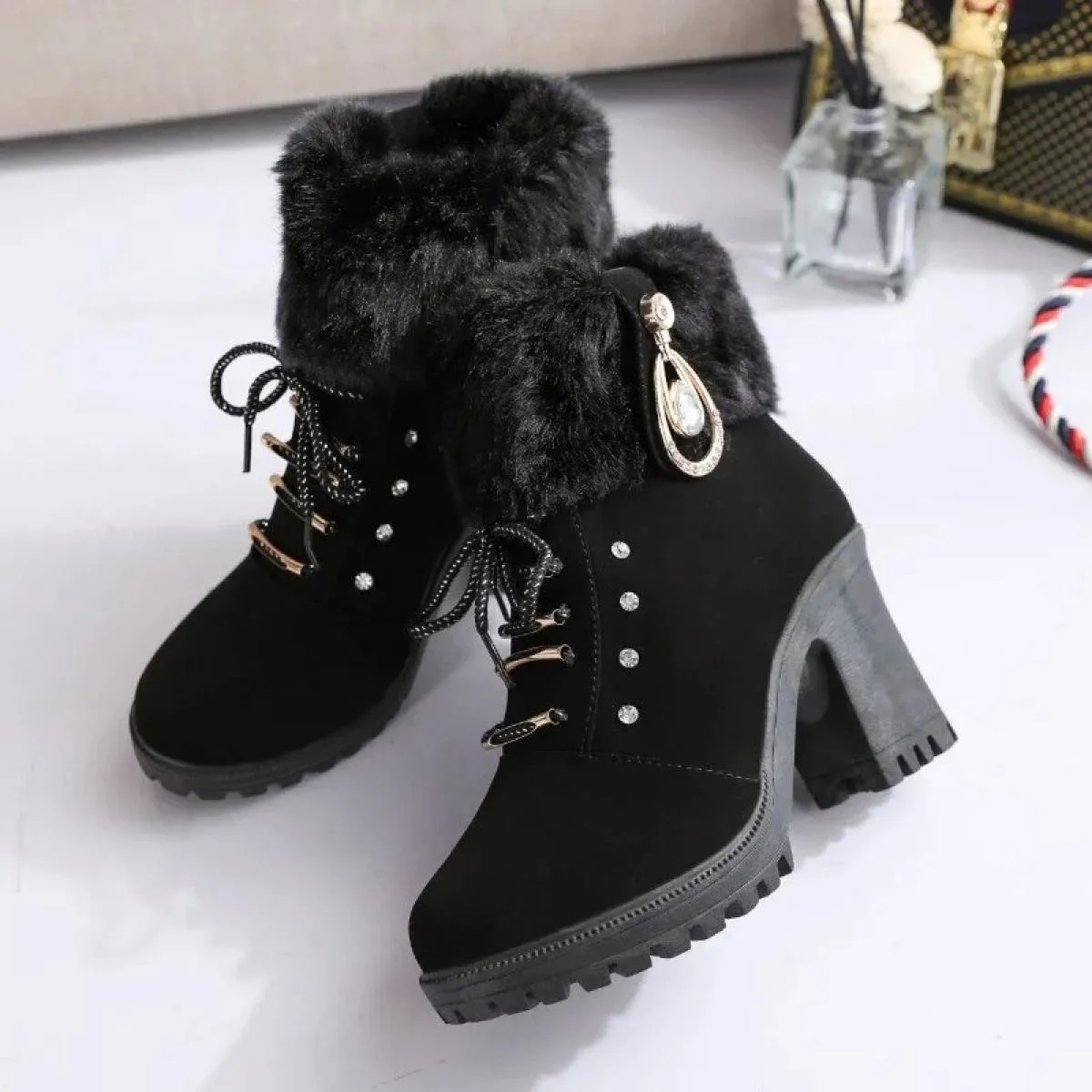 Stivali da neve caldi in pelliccia invernale da donna Stivaletti corti in lana Stivaletti Scarpe comode Grandi 35 40 Stivale med