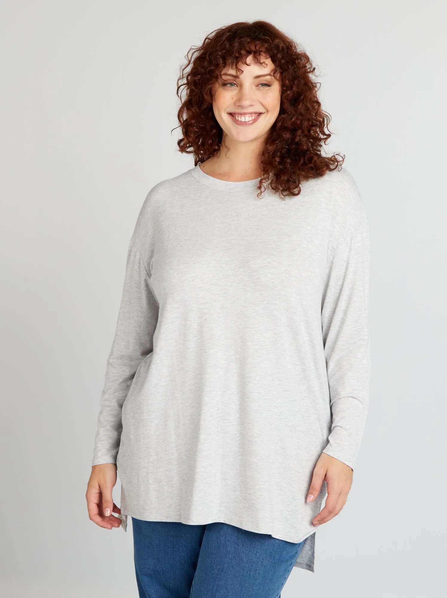 T-shirt lunga a maniche lunghe - GRIGIO