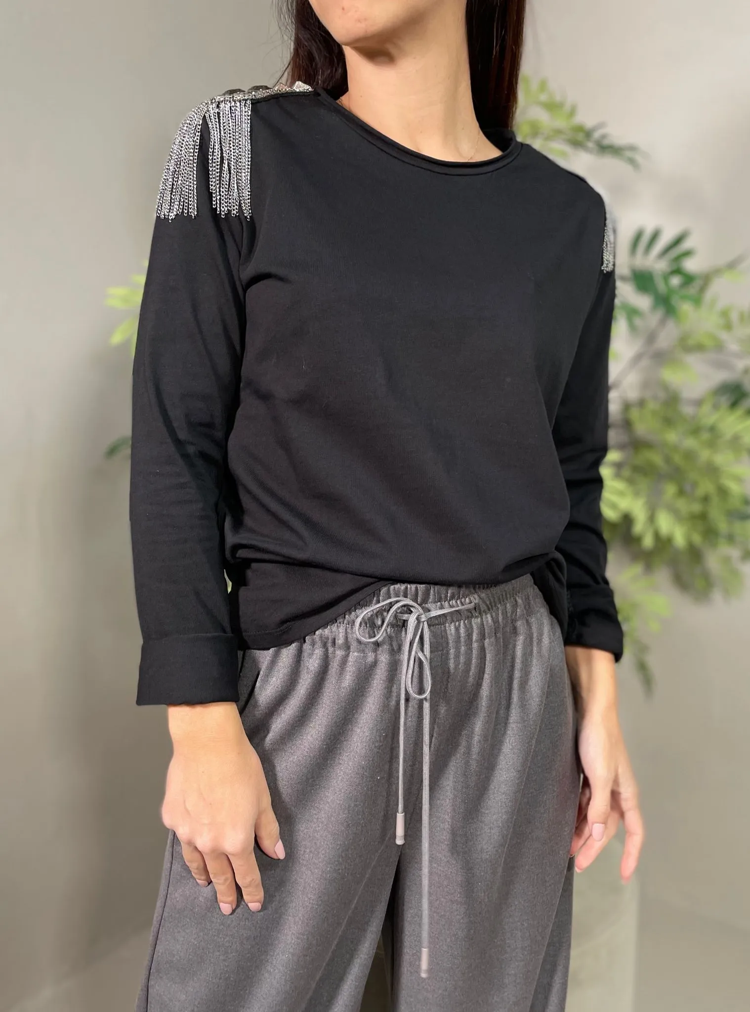 T-Shirt Spalloni Manica Nero