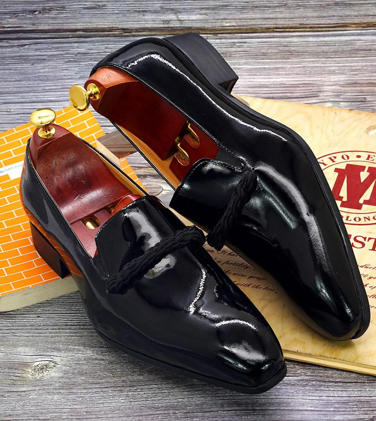 Taglia 7 13 Scarpe eleganti da uomo Mocassini da uomo in pelle verniciata nera con stringhe nere Scarpe da cerimonia da sposa co