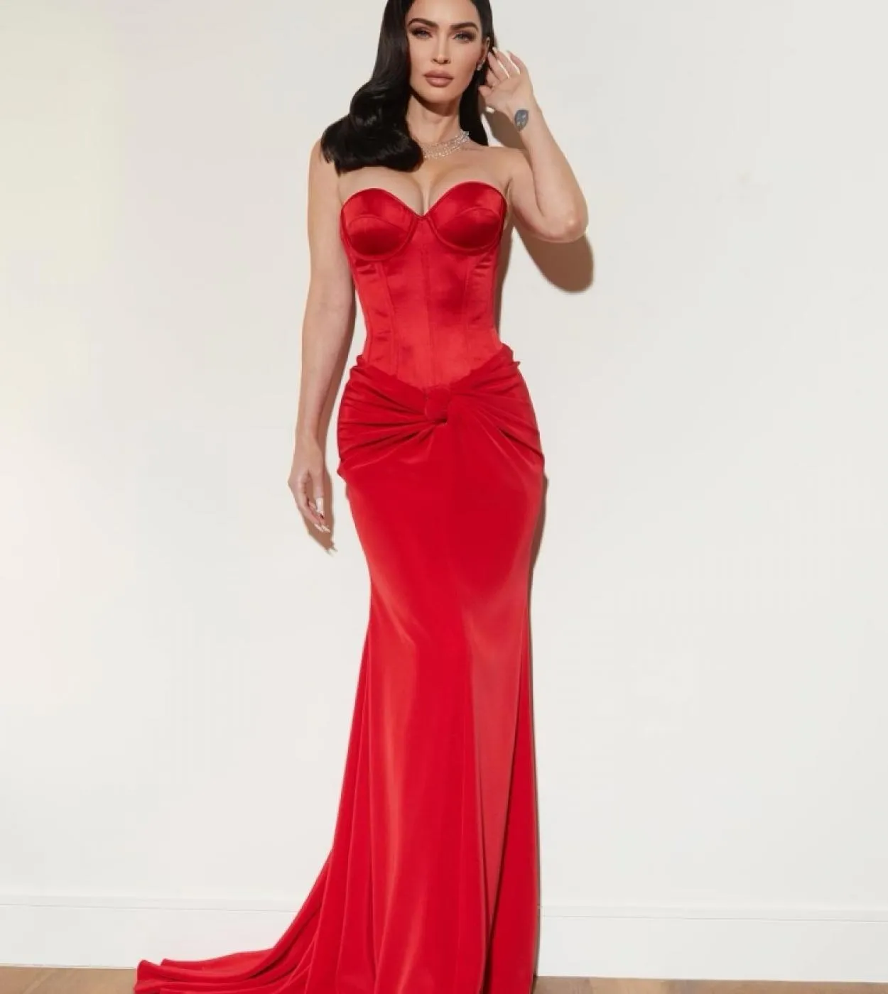 Top senza spalline  gonne lunghe a sirena Set da 2 pezzi Top corsetto rosso da donna  gonna lunga in velluto sottile Abiti da